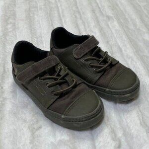 American Eagle by Payless Boys Olive Green Flat Sole‎ Sneaker Size 8 Shoes